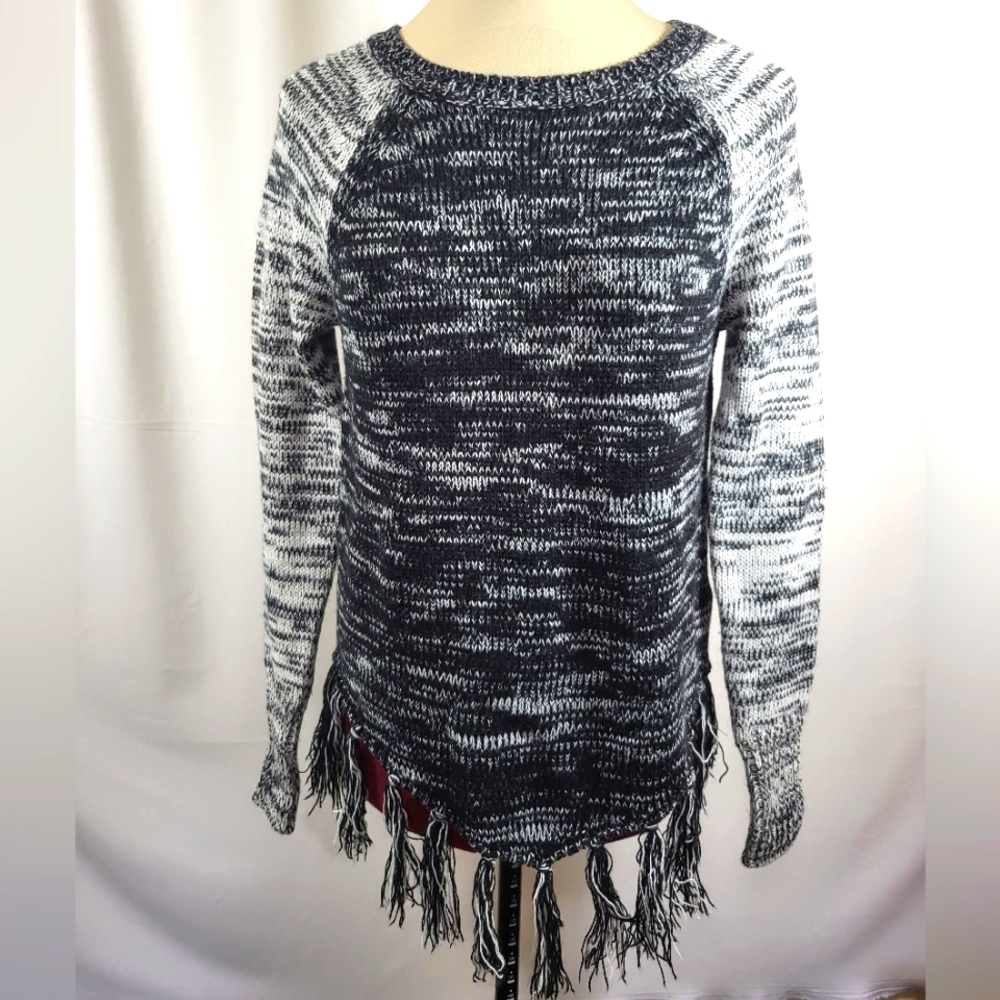 Hollister black and white fringed sweater women's S  #1107